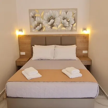Z Elegant * Peraia (Thessaloniki)
