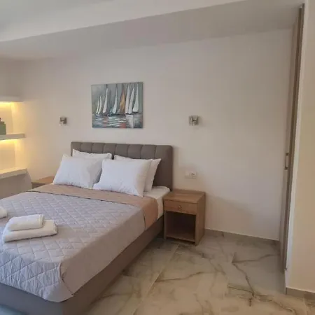 Z Elegant شقة Peraía