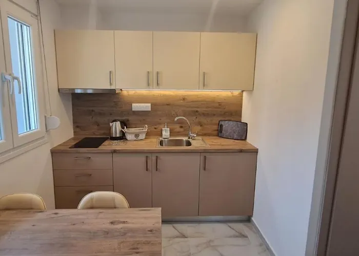 Z Elegant 公寓 Peraía