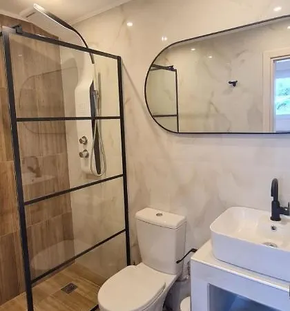 Z Elegant דירה Peraía