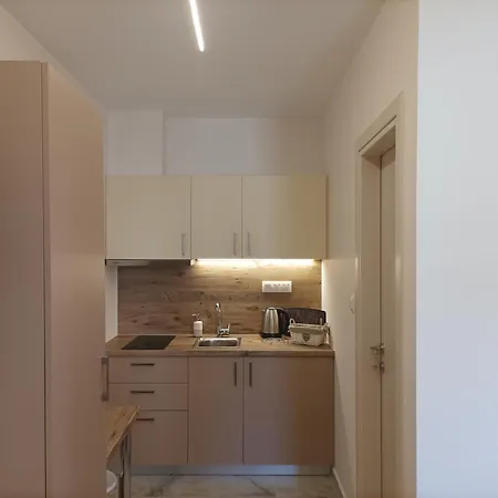 Z Elegant דירה Peraía