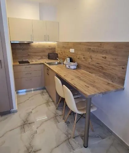 Z Elegant Peraia (Thessaloniki)