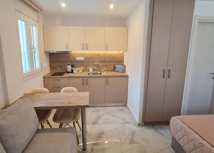 Z Elegant Peraia (Thessaloniki)