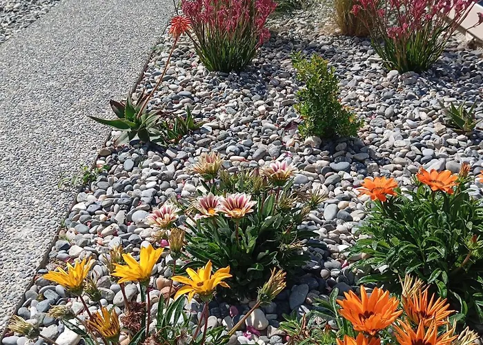 Z Elegant * Peraia (Thessaloniki)